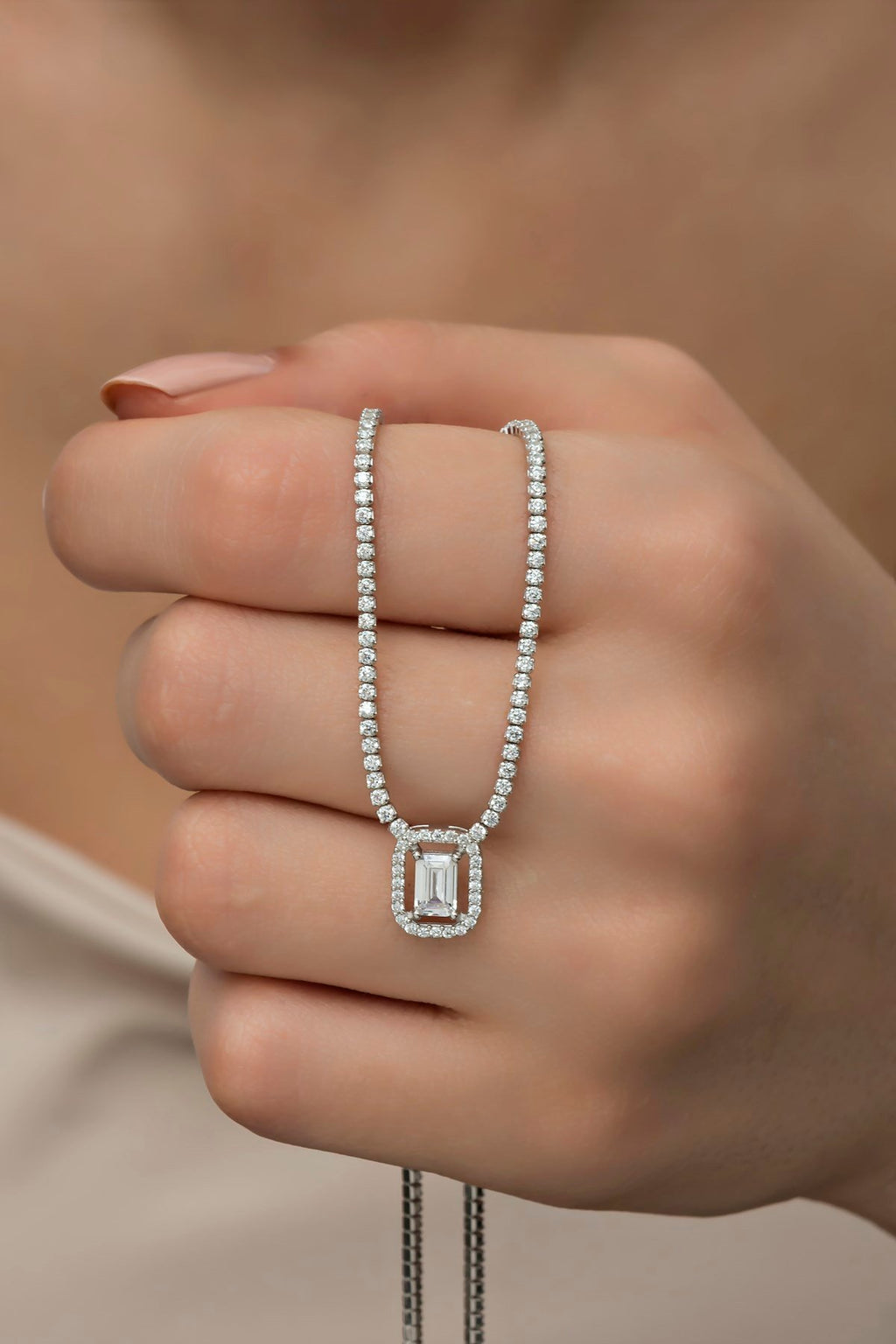 Dralin Rhodium Necklace