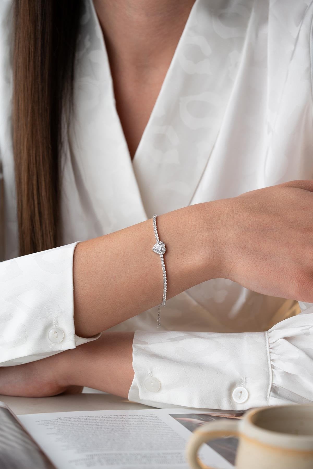 Blanc Heart Bracelet