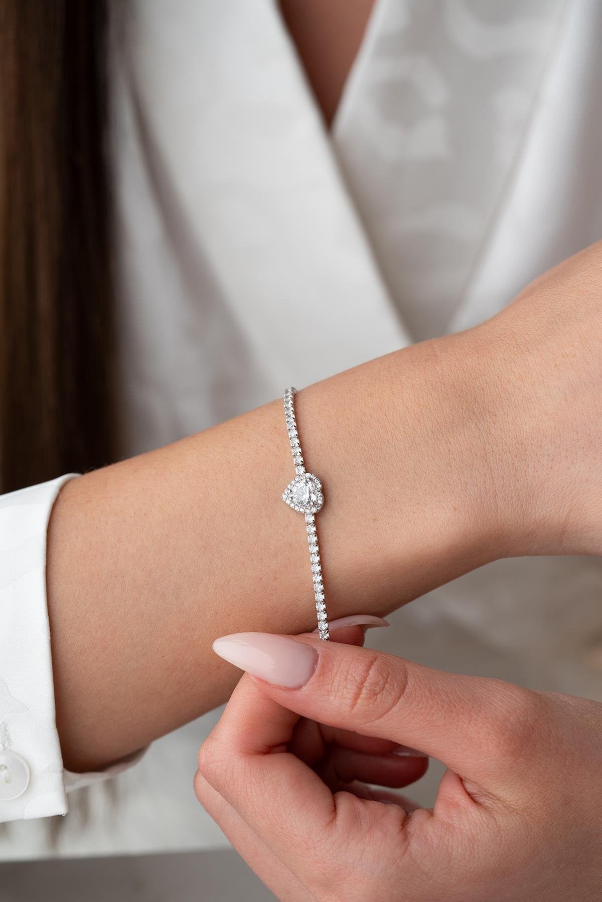 Blanc Heart Bracelet