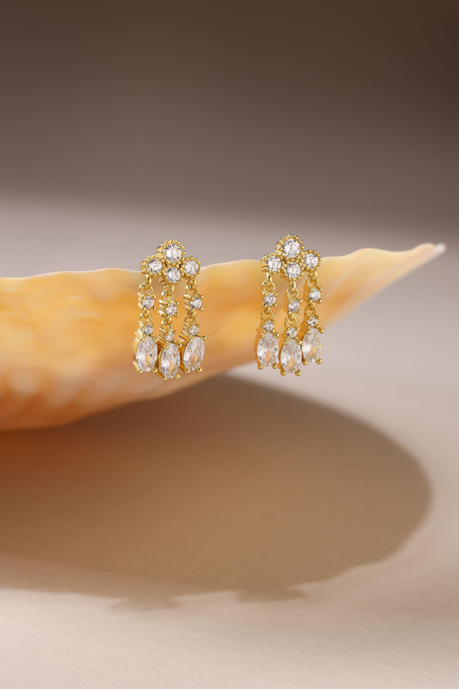 Golden Jovaria Earrings