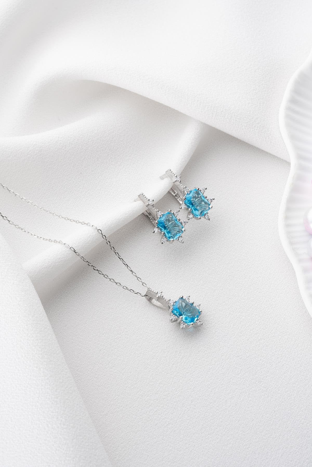 Xenari Aquamarine Set