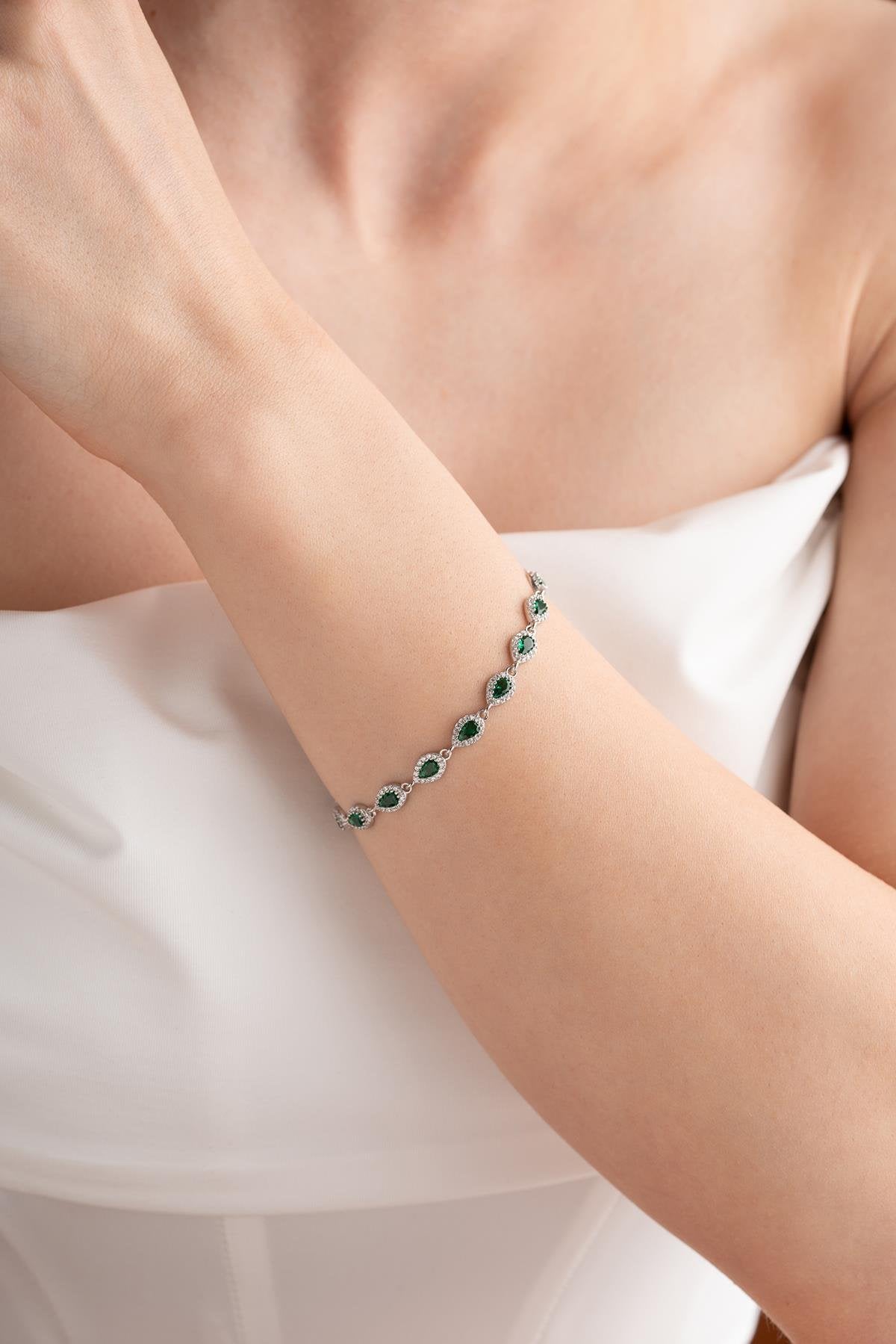 Emerald Light Stones Bracelet