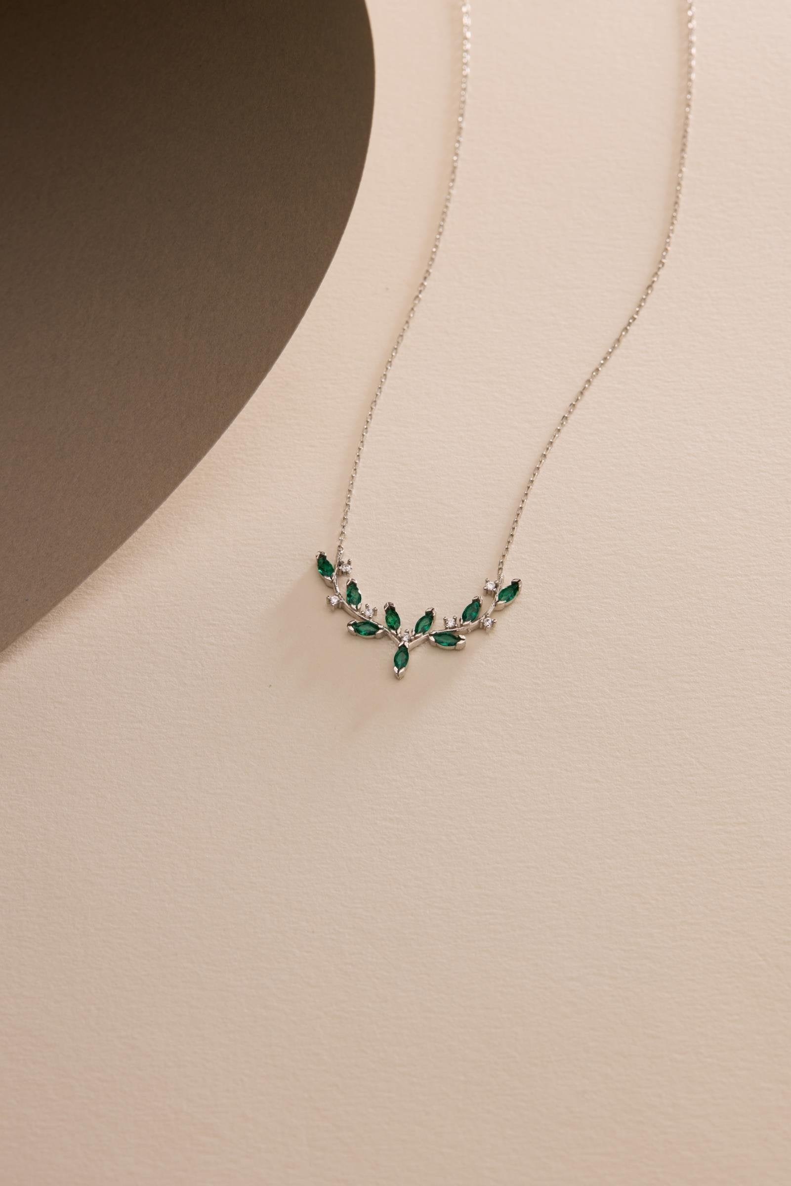 Seraphina Vert Branch Necklace