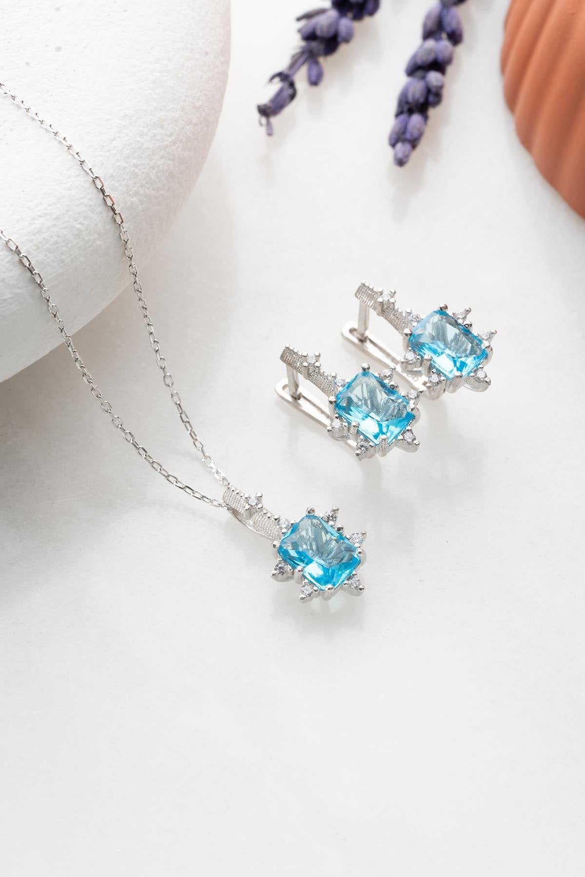 Xenari Aquamarine Set