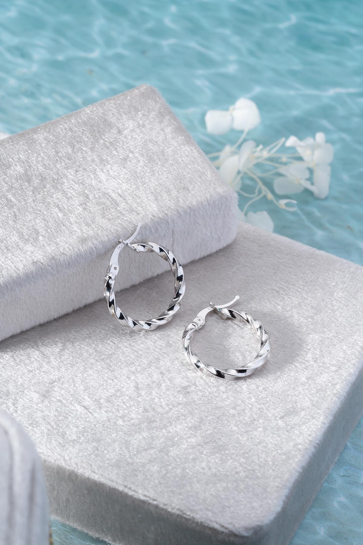 Silvaria Earrings