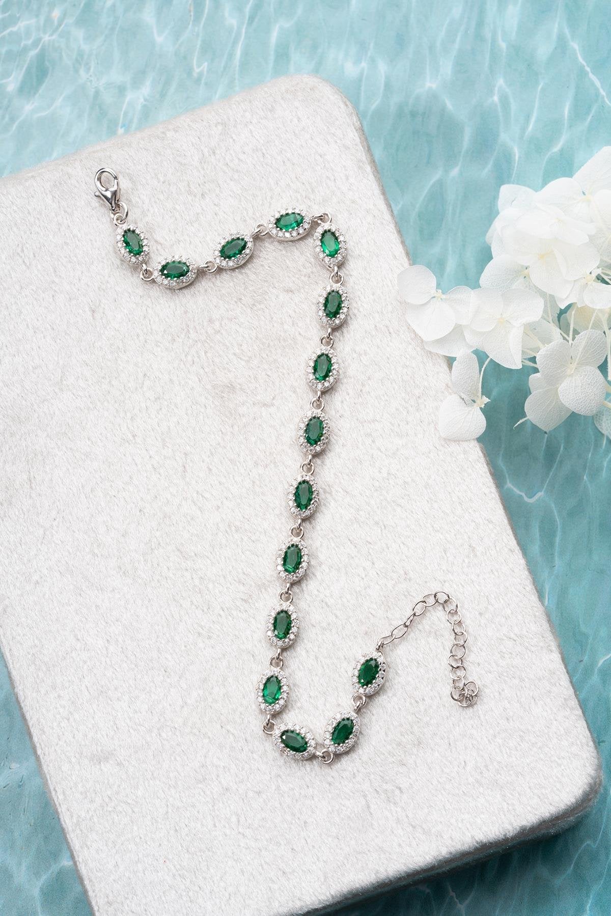 Emerald Veloura Bracelet