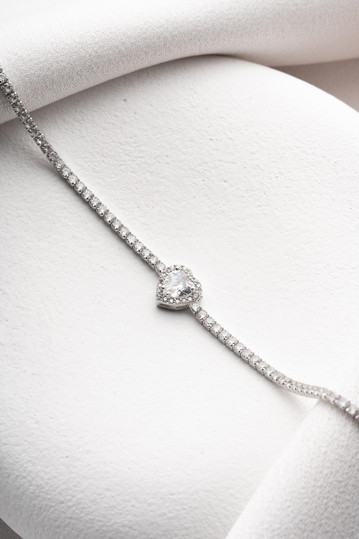 Blanc Heart Bracelet