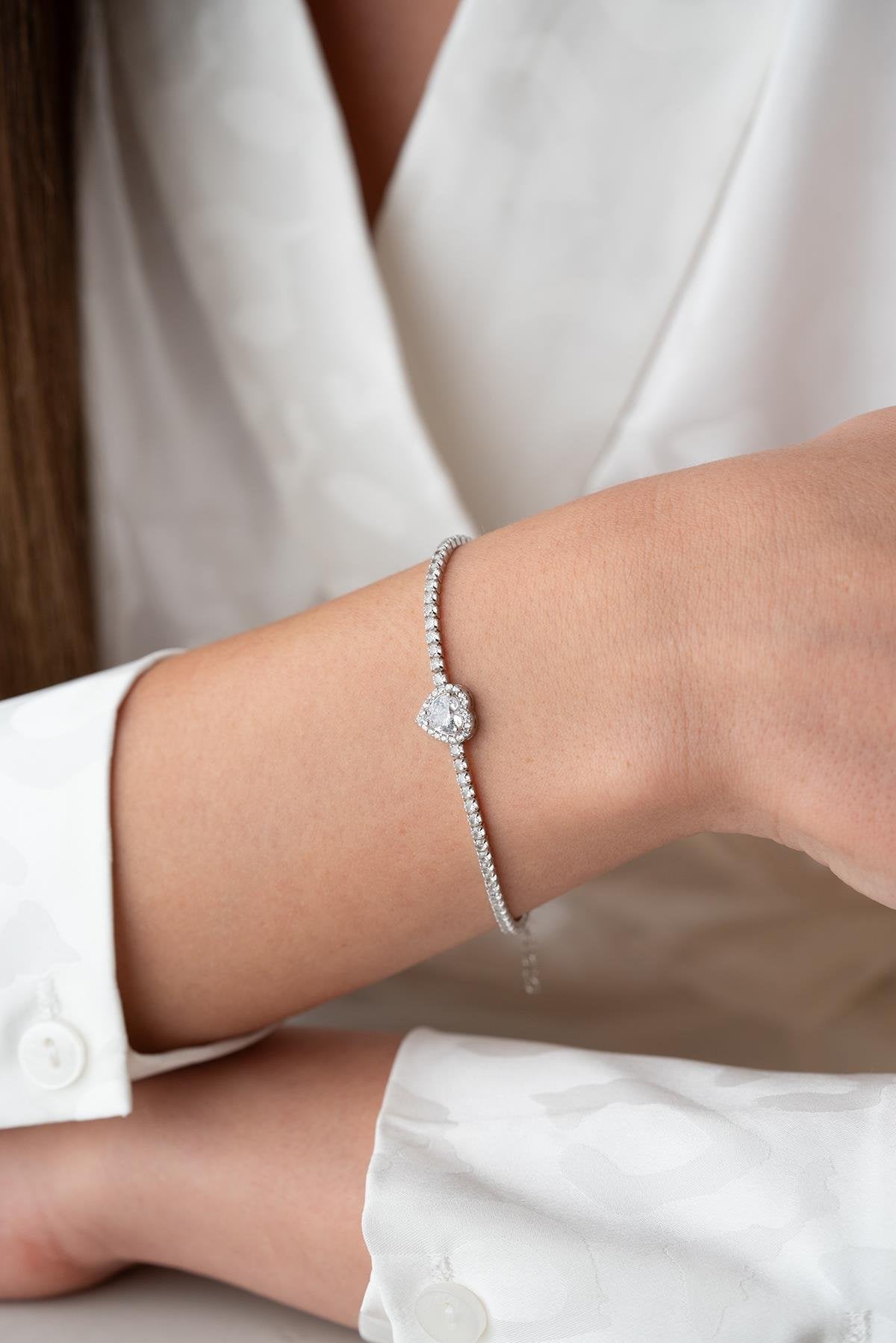 Blanc Heart Bracelet