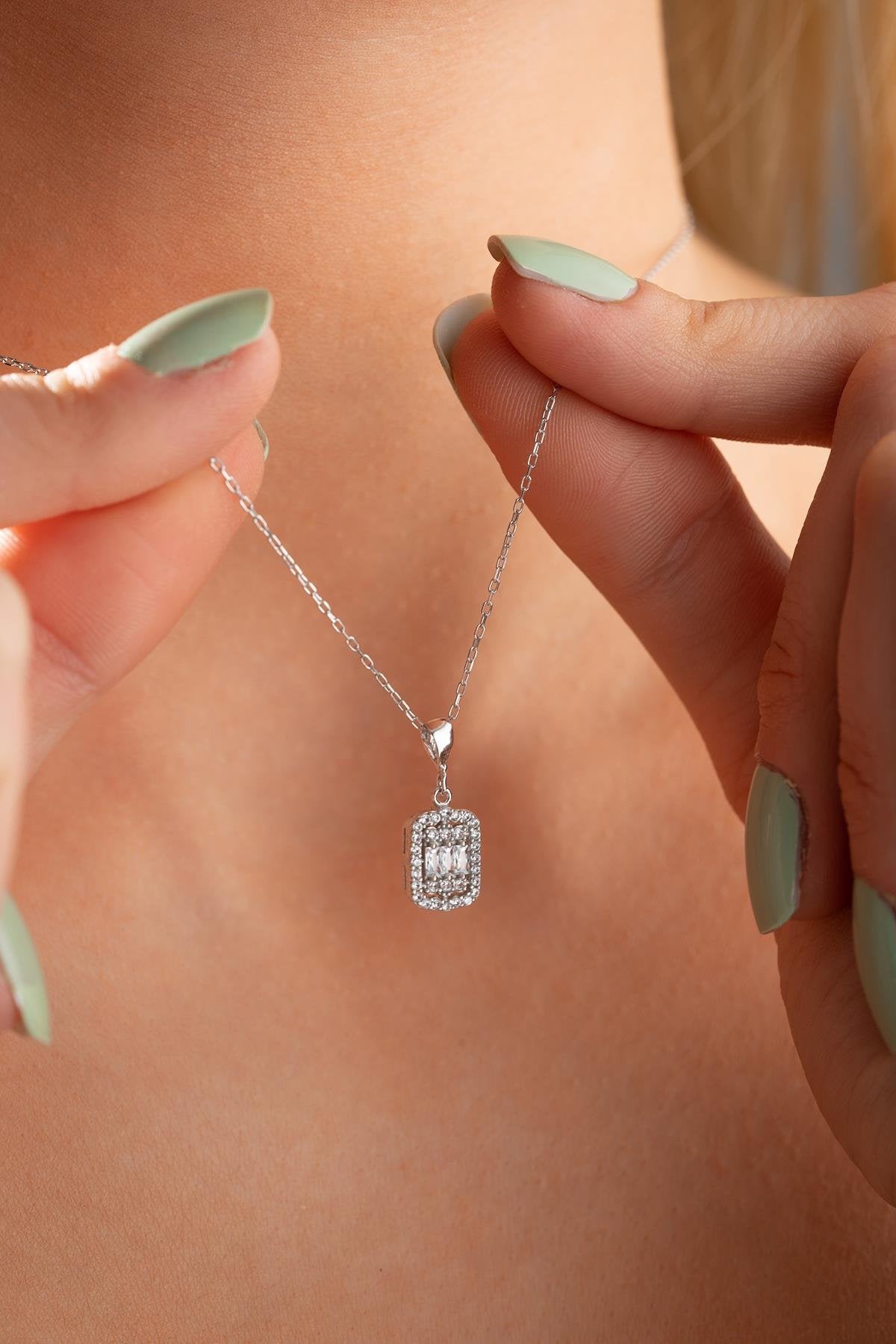 Kirell Rhodium Necklace