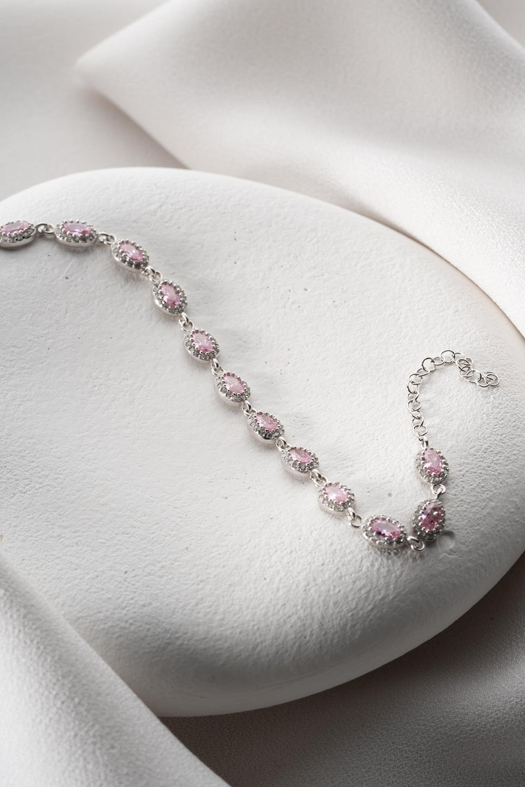 Pinky Veloura Bracelet