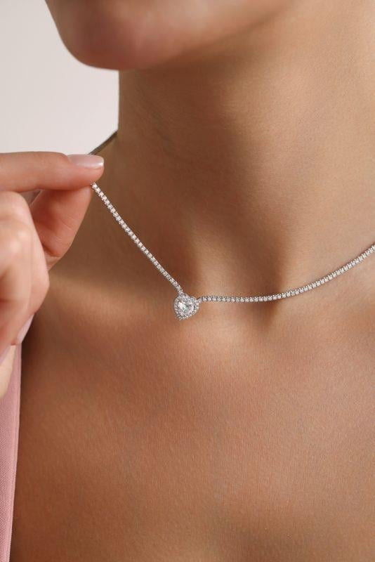 Blanc Heart’s whisper Necklace